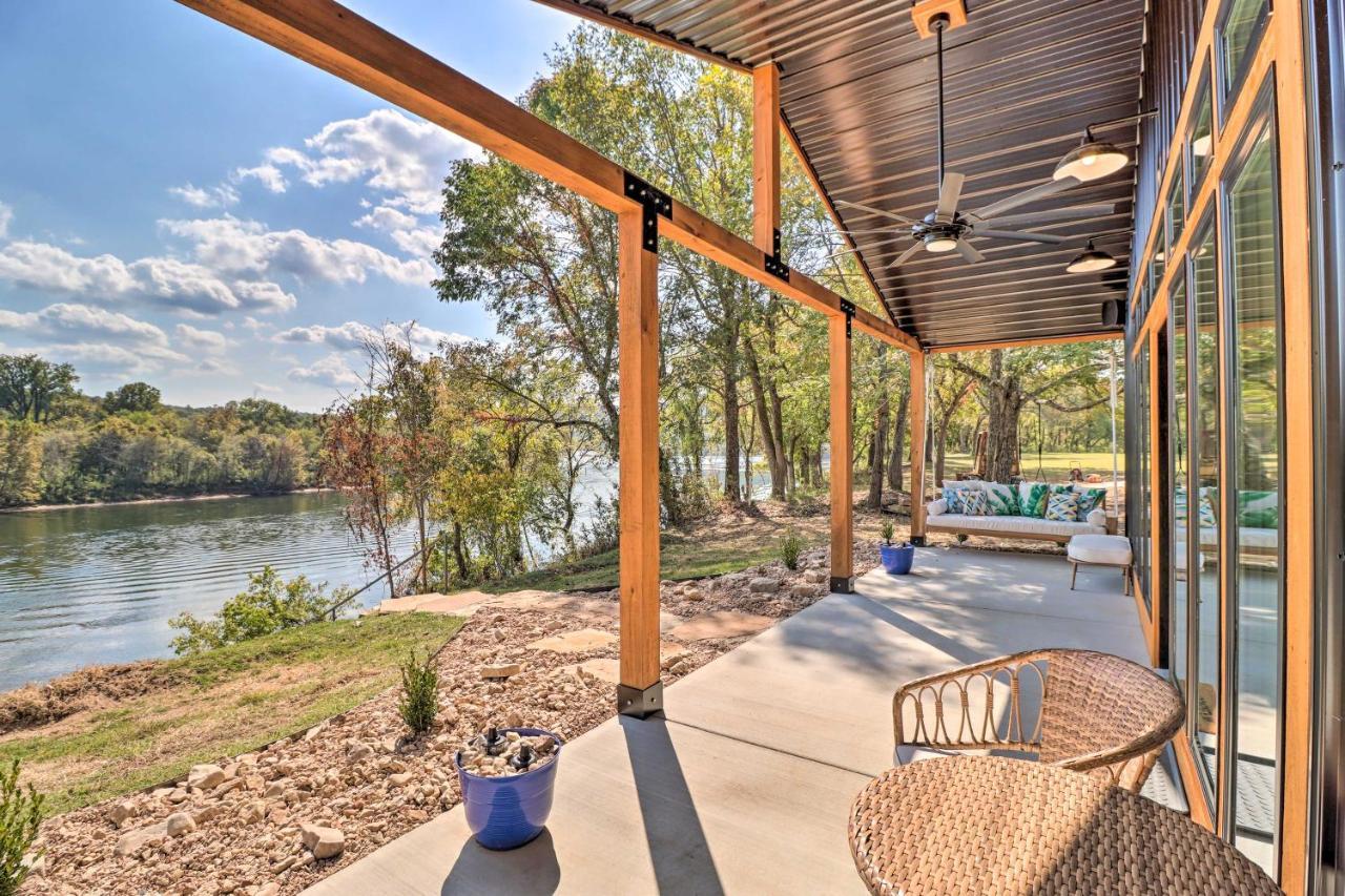 Modern Norfork House With Patio On White River! Luaran gambar
