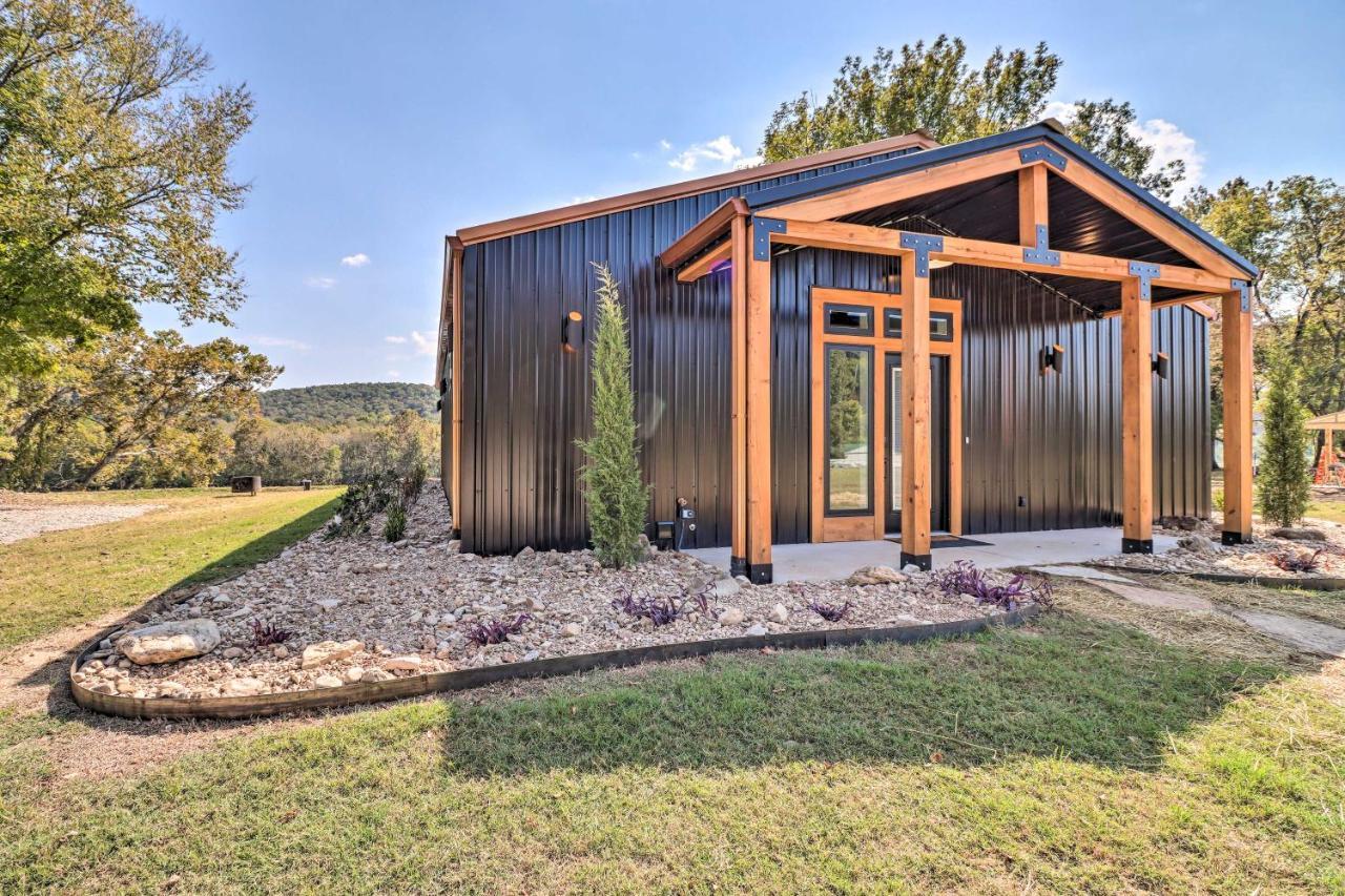 Modern Norfork House With Patio On White River! Luaran gambar