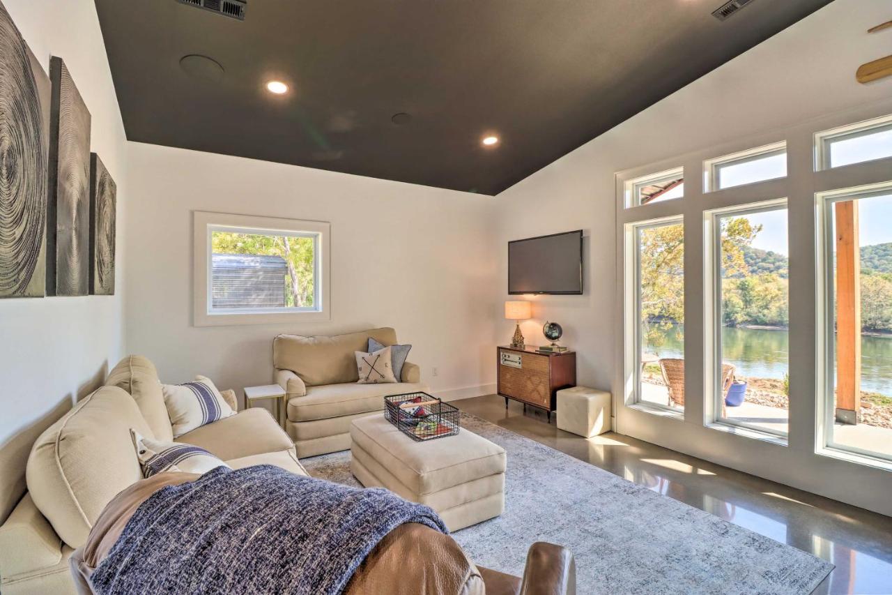 Modern Norfork House With Patio On White River! Luaran gambar