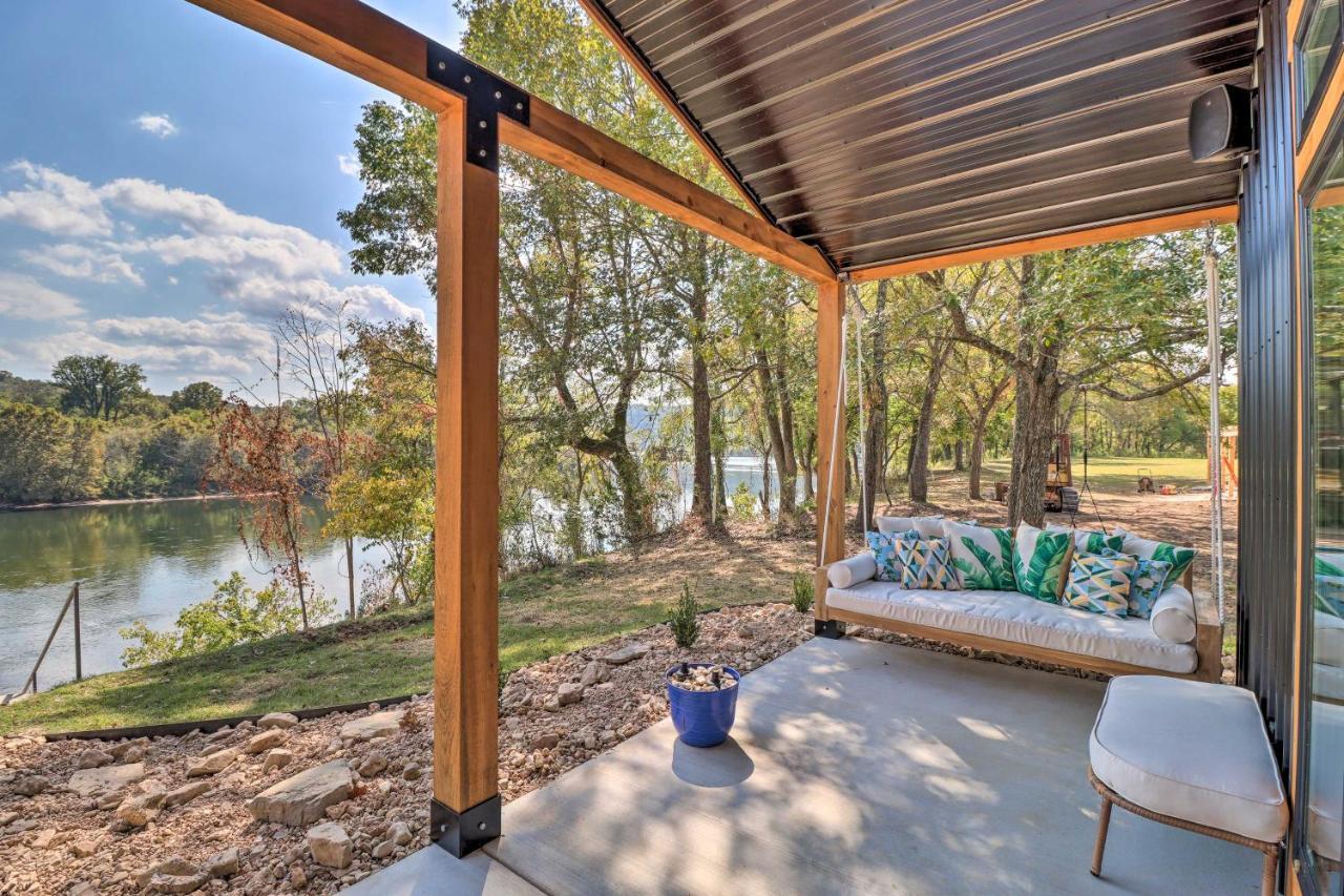 Modern Norfork House With Patio On White River! Luaran gambar